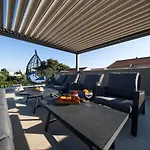 Beautiful Villa Mary Lou